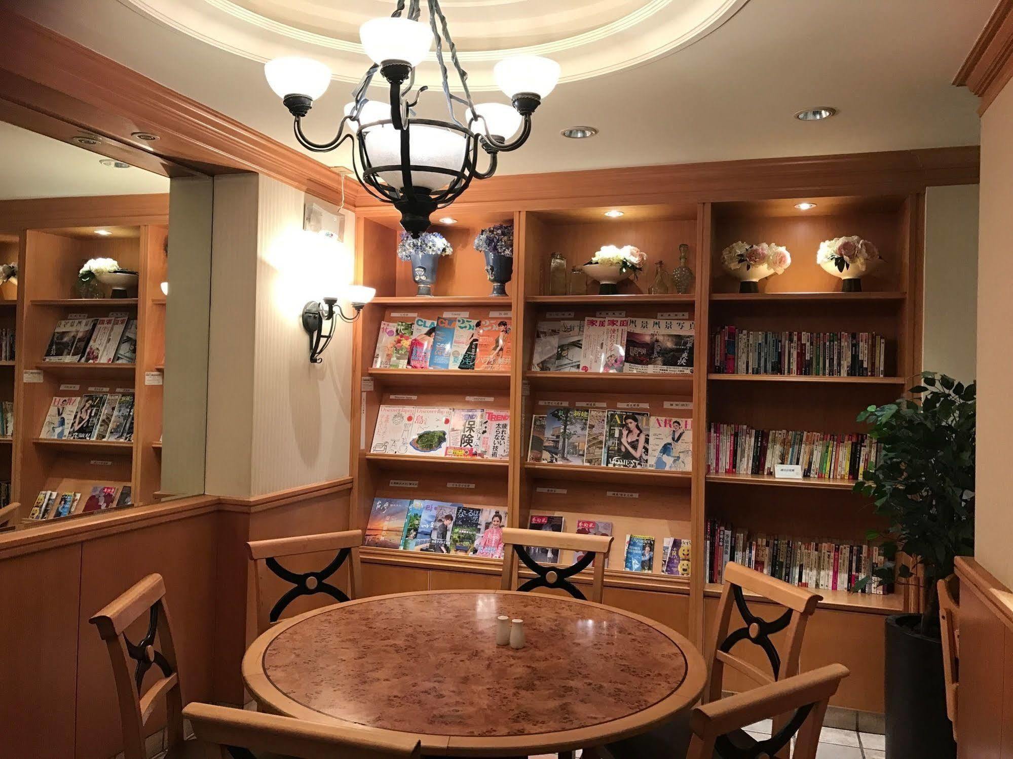 Dong Wu Hotel Тайпей Екстериор снимка